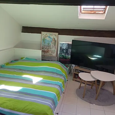 Meuble 265 Apartman *